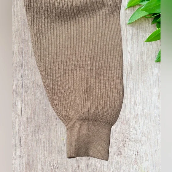 Free People Softly Structured Knit Sweater Size L - Picture 4 of 8